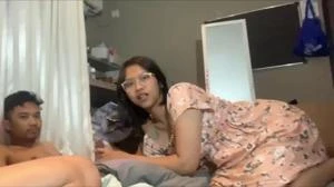 Dikamar Bertiga Threesome
