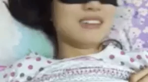 Ngentot Cewek Matanya Tertutup