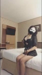 Mss Lutty Pake Topeng